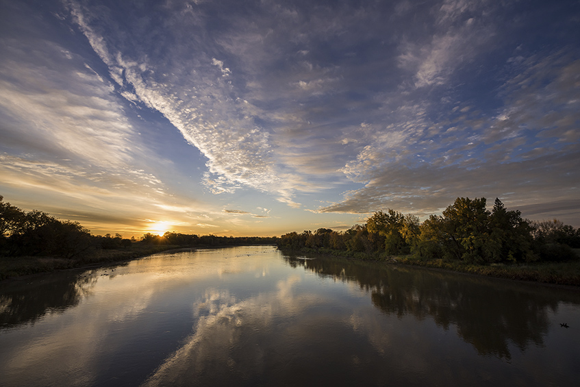 River_Lots_Relax